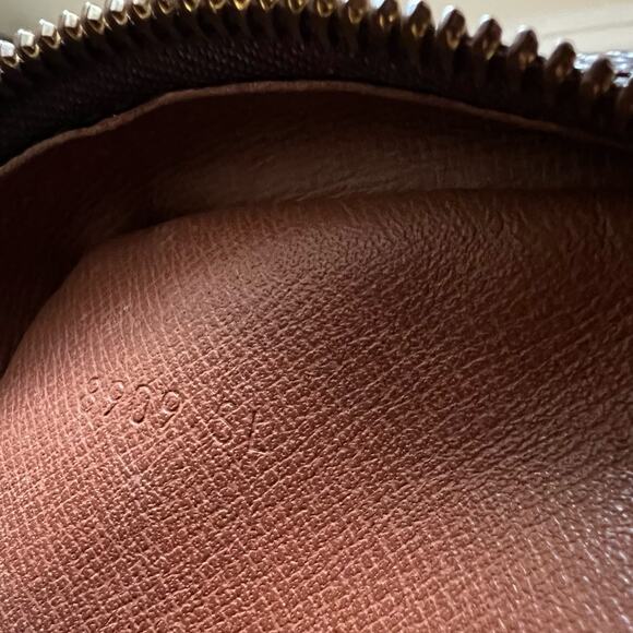 Louis Vuitton Danube Monogram Crossbody/ Shoulder Bag 8909SL - Picture 10 of 10